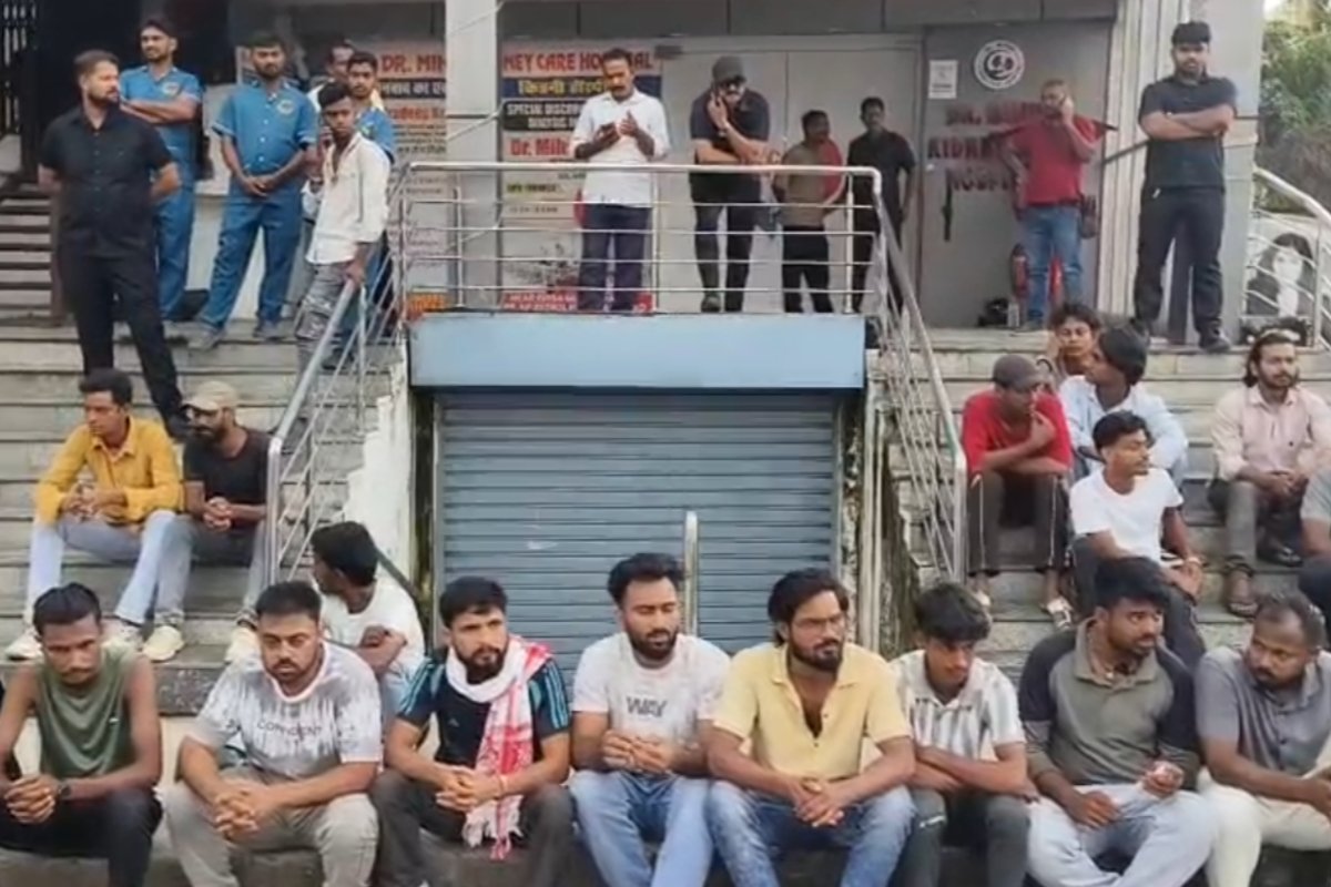 Worker at hospital suffers electric shock from 11,000-volt line; family stages protest demanding compensation.