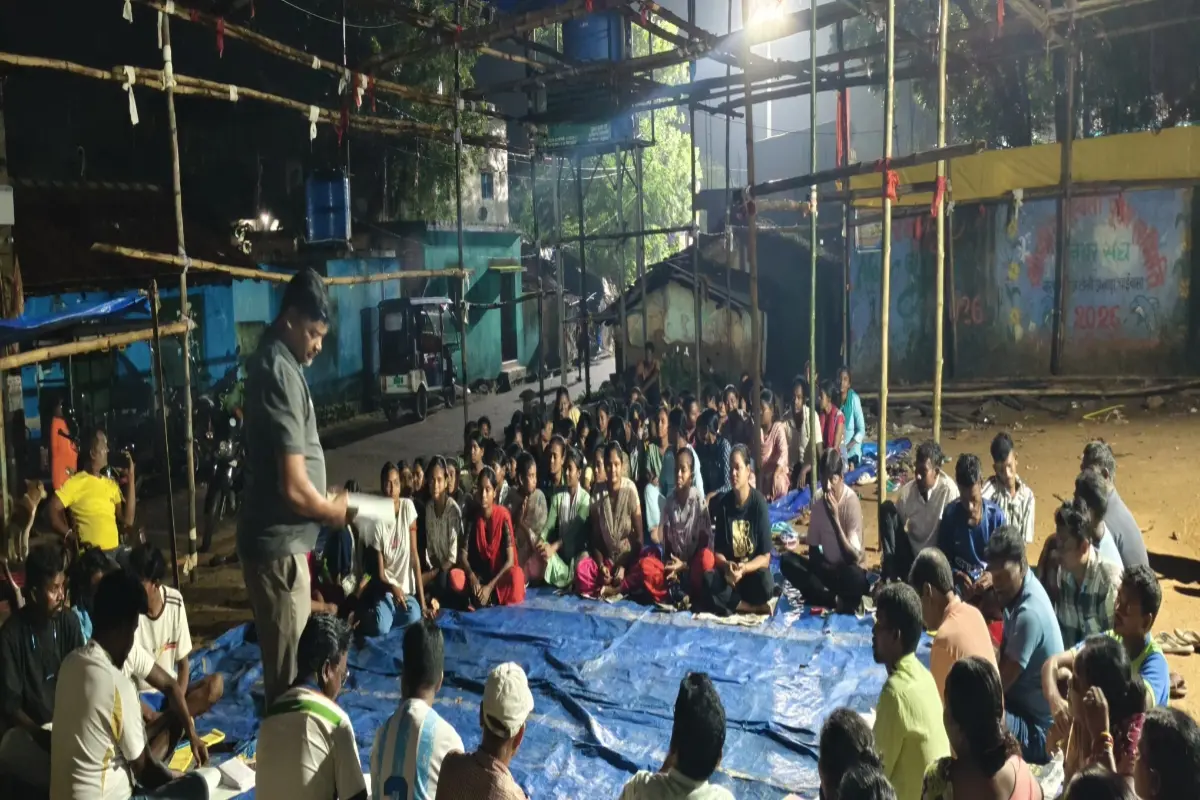 Meeting of the Oraon community at Ban Tola Akhara regarding preparations for the Karam festival.