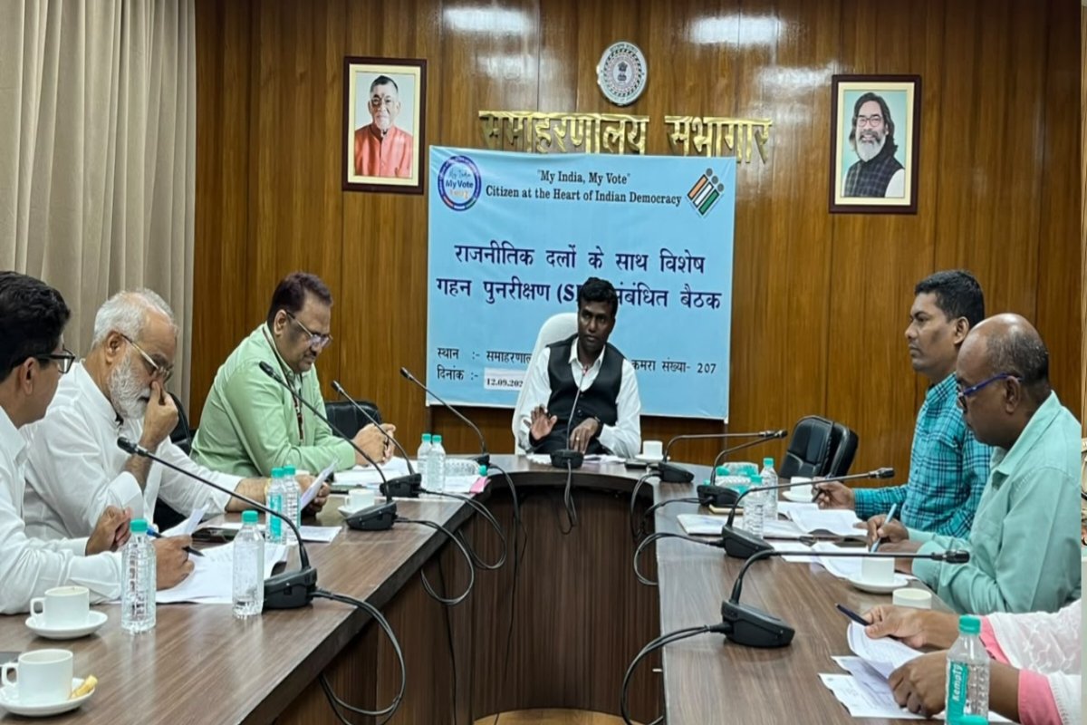 Hearings for voters who received notices in the SIR will be held until October 14.