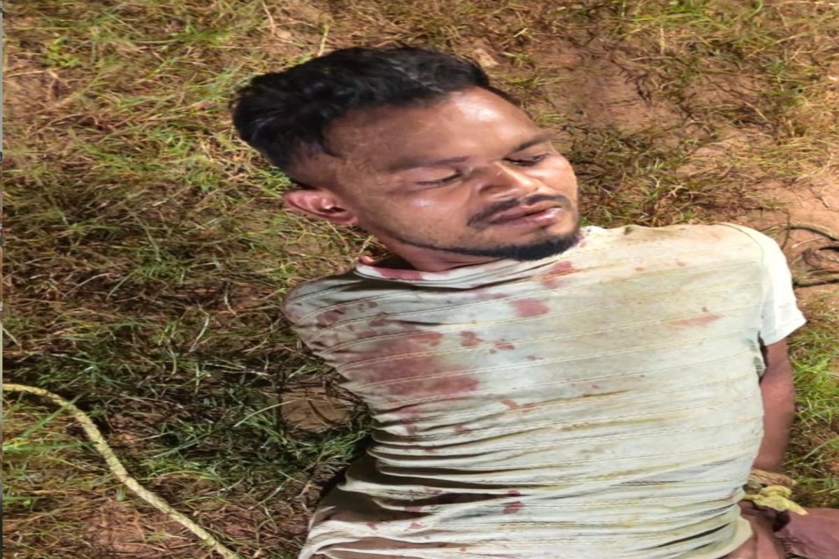 Chaibasa: Resisting a robbery proves costly; utensil trader shot in the abdomen.