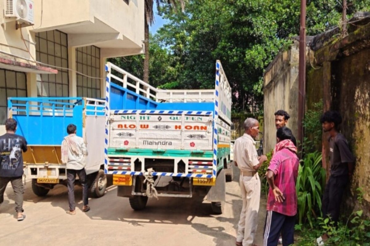 Jamshedpur: Blood-stained body of a young man found under a culvert.
