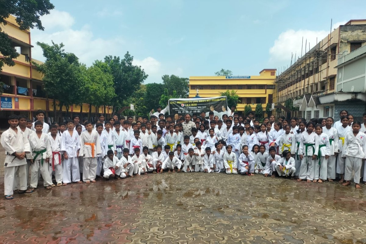 Grading examination for 170 karatekas in Chaibasa