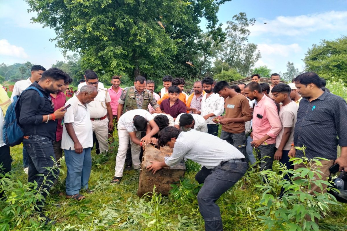 Mysterious chest unearthed in Garhwa
