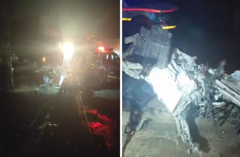 कोडरमा घाटी में दो ट्रेलरों की भीषण टक्कर, चालक की मौके पर मौत; दूसरा चालक केबिन में फंसा