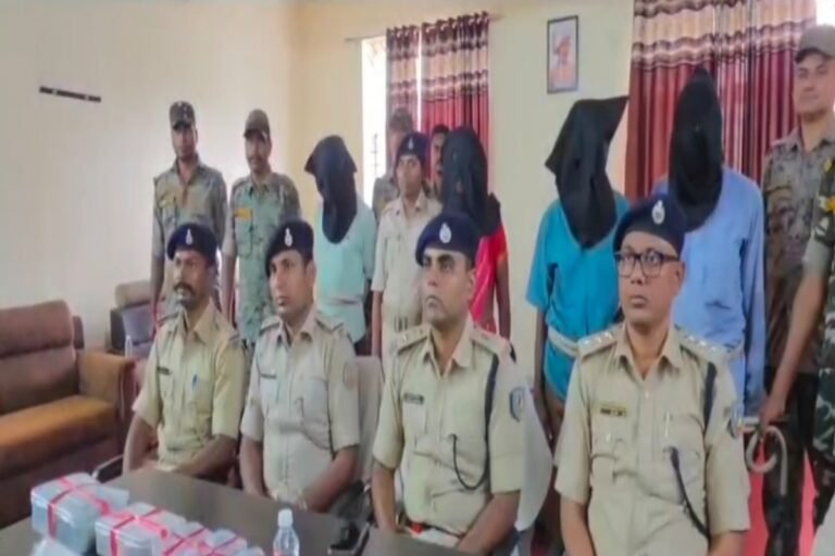 धनबाद : प्रेम विवाह की नाराजगी में रची गई हत्या की साजिश , नाबालिग की सिर कटी लाश मामले में चार गिरफ्तार