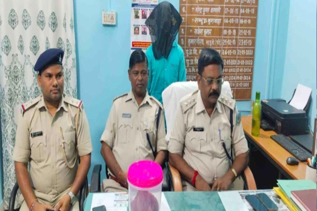 Jamshedpur: Revenge for the molestation of his wife
