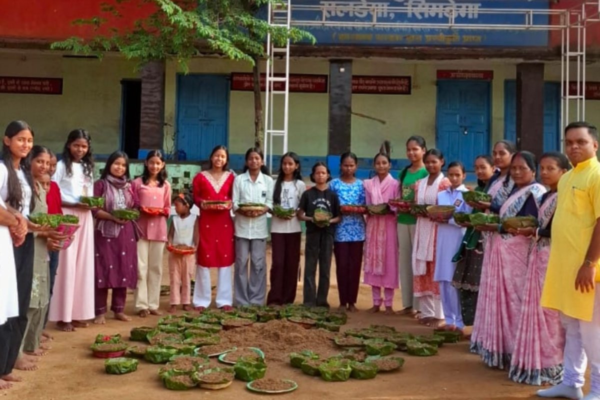 Karam Festival inaugurated at Saraswati Shishu Vidya Mandir, Saldega; preparations for the worship began with the 'Java Uthav' ritual.