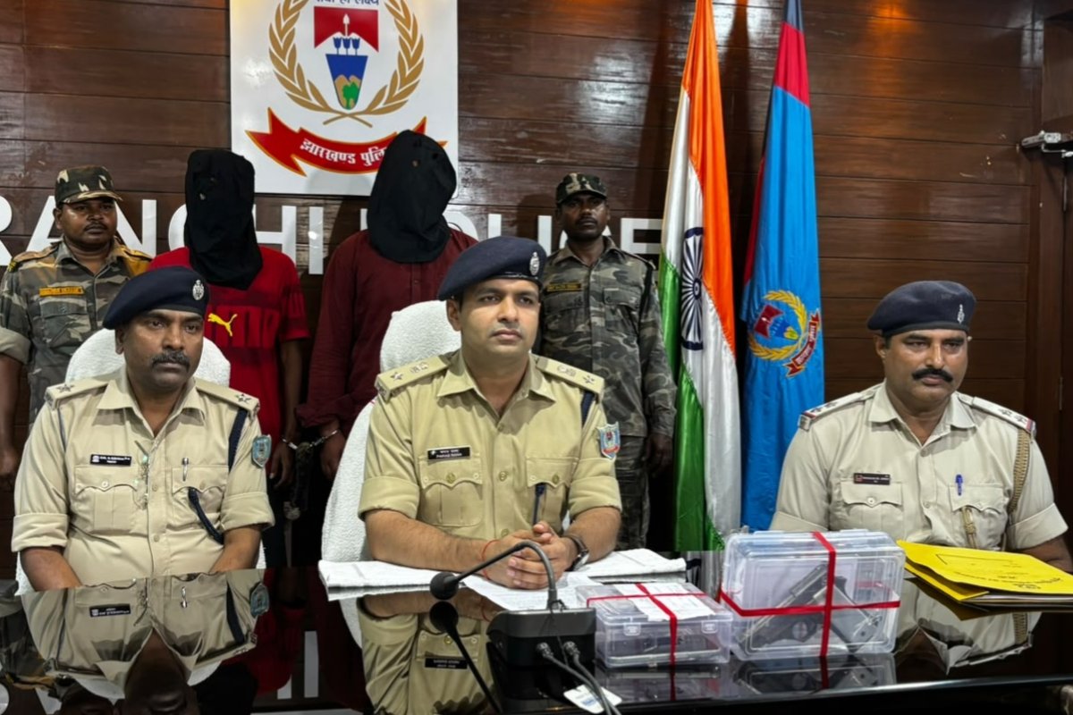 Two suspects arrested while preparing to commit a crime near Hehal Ground; a country-made pistol and live ammunition recovered.
