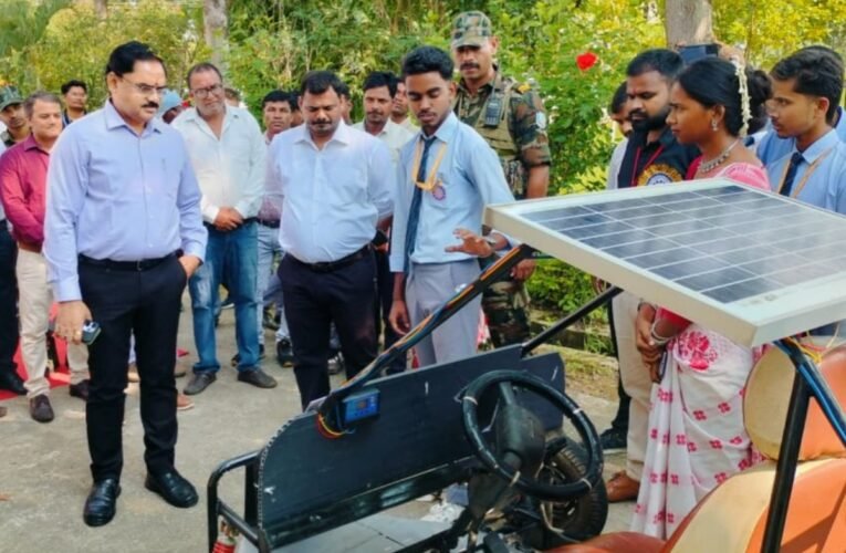 Over 100 models displayed at Gumla Polytechnic College on Engineers' Day; students showcased their technical talent.