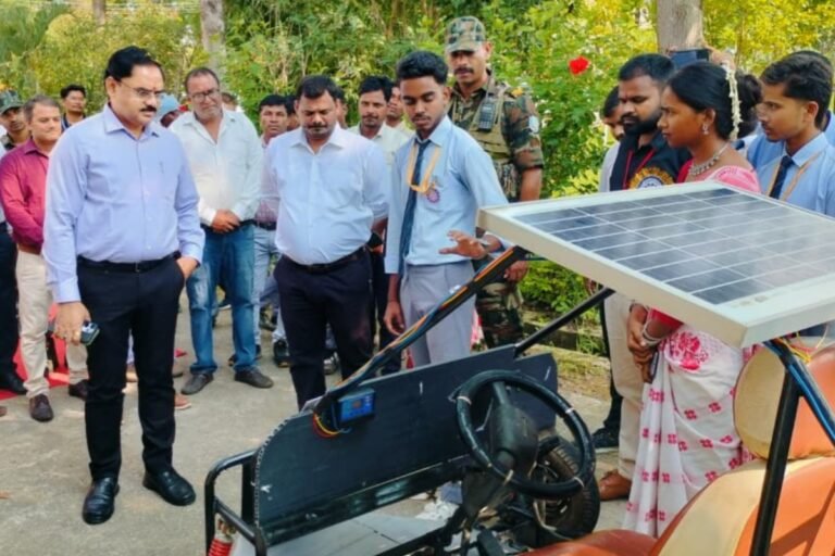 गुमला पॉलिटेक्निक कॉलेज में अभियंता दिवस पर 100 से अधिक मॉडल प्रदर्शित, छात्रों ने दिखाई तकनीकी प्रतिभा