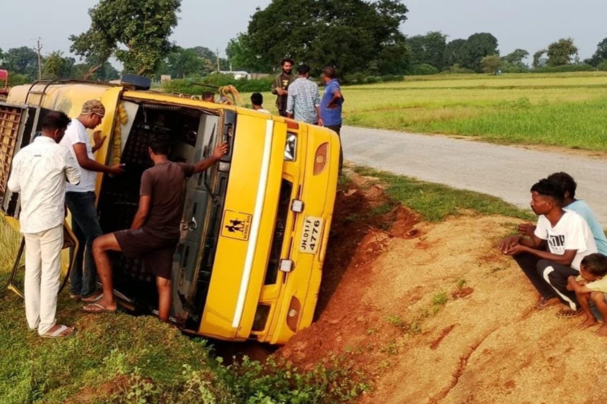 School bus overturns while overtaking a tractor in Chanho; driver has a narrow escape.