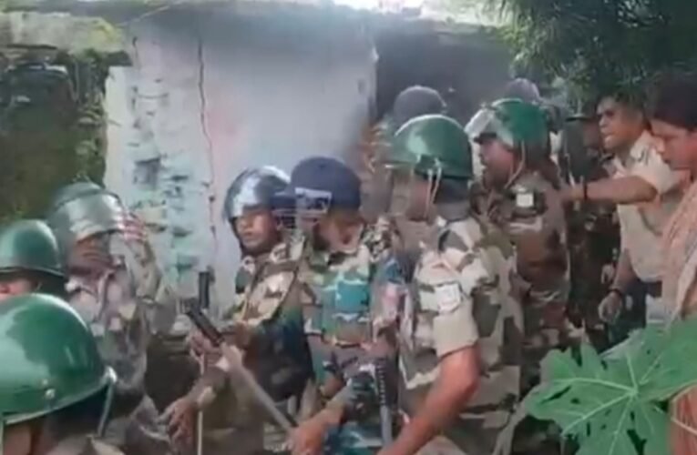 रांची दूसरे दिन भी बुलडोजर एक्शन, विरोध में सड़क पर उतरे सैकड़ों लोग; DPS चौक पर जाम