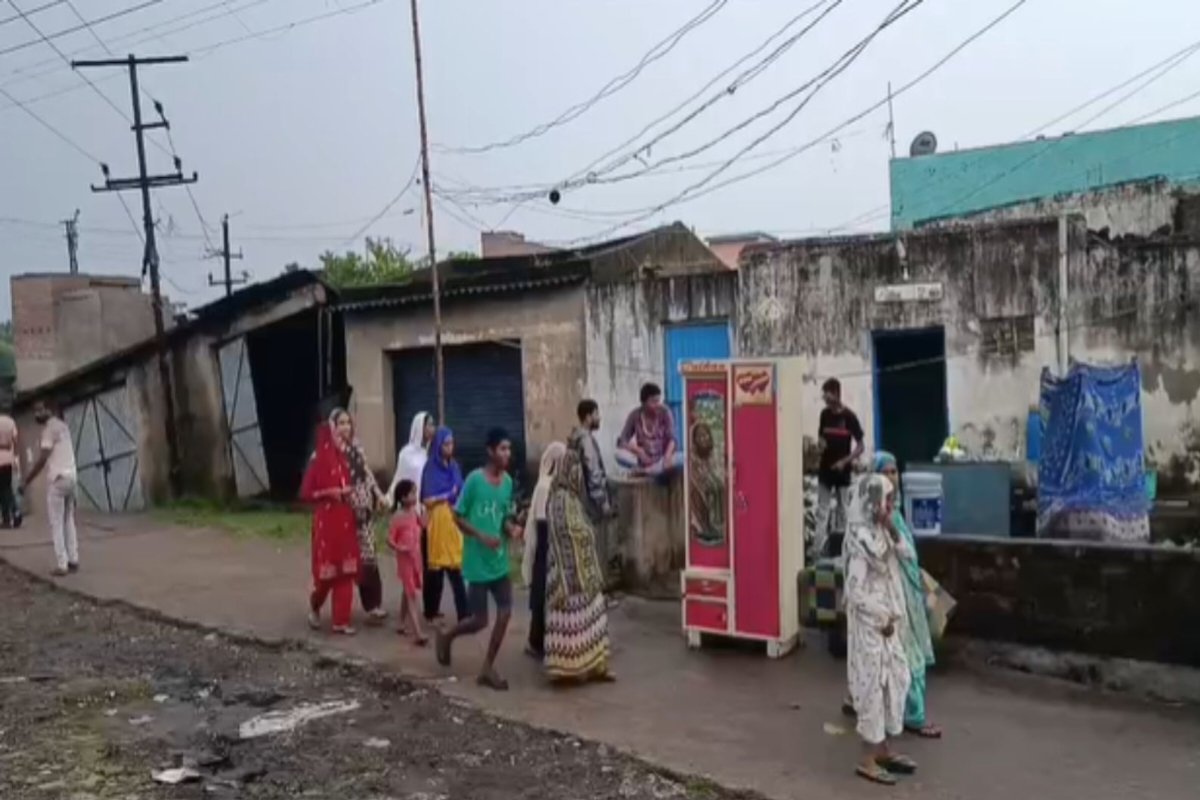 https://drishtinow.com/dhanbad-landslide-wreaks-havoc-chhatabad-landslide/