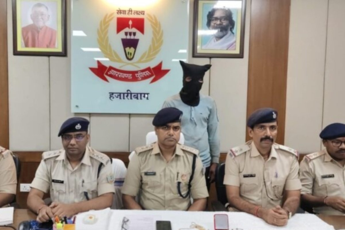police-recovered-29-grams-gold-450