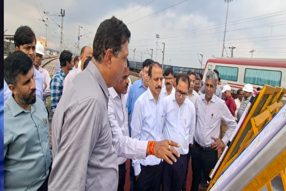 jamshedpur-rail-lines-platforms-be-increased