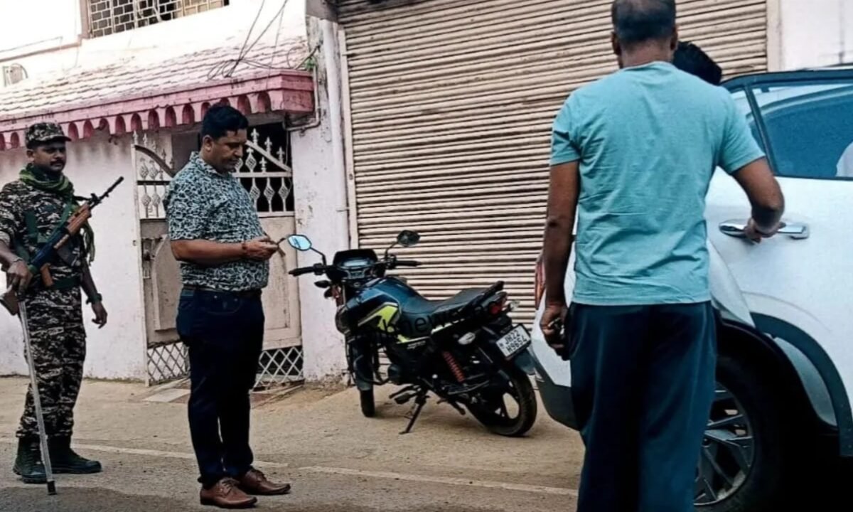 ed-raids-premises-contractor-sanjay-dalmia