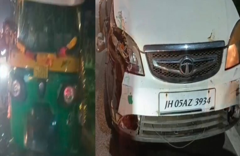 jamshedpur-school-van-collides-divider-telco