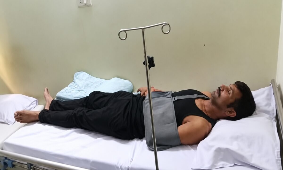 ranchi-shoulder-broken-not-cheerful-two