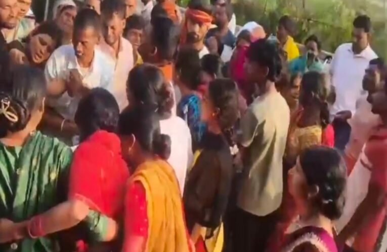 वाराणसी एनकाउंटर में मारे गए TSPC सुप्रीमो बृजेश गंझू का शव पैतृक गांव पहुंचा, जुटी भीड़