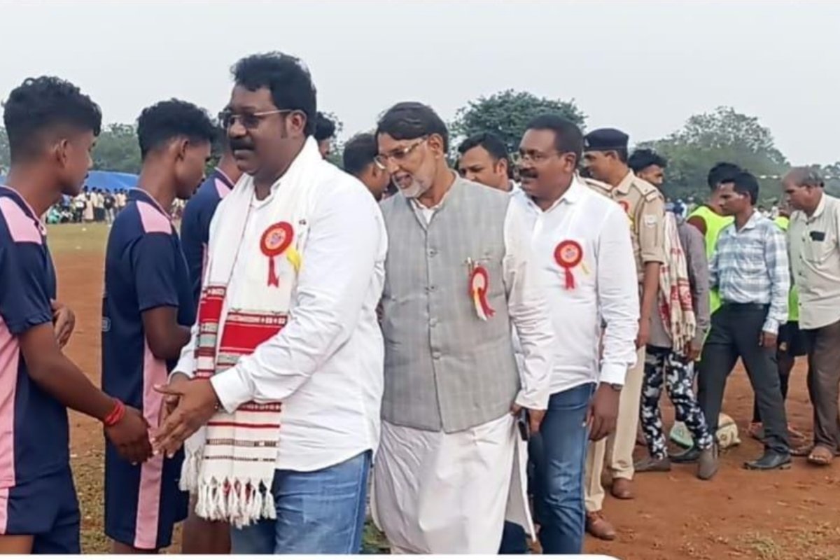 veer-shaheed-telanga-khadia-memorial-football