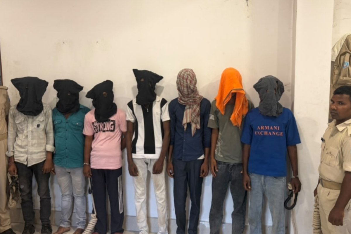 seven-arrested-assault-case-during-ganesh