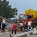 sleepless-truck-three-poles-cctv-cameras