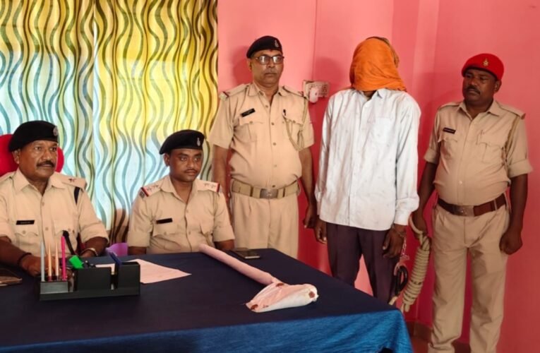 शादी से इनकार पर महिला पर कुल्हाड़ी से जानलेवा हमला, आरोपी गिरफ्तार