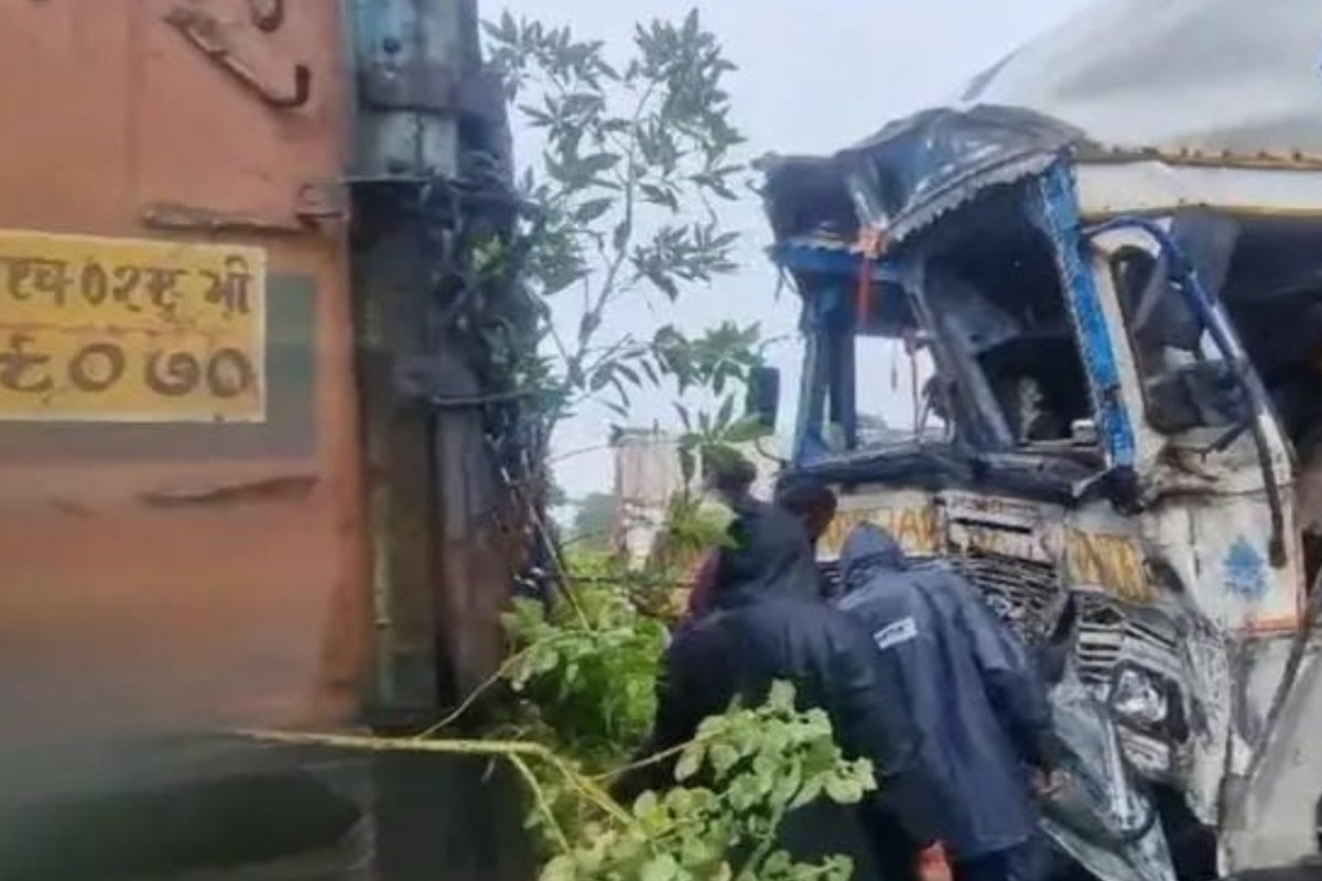 three-trucks-collide-driver-ejected-cabin
