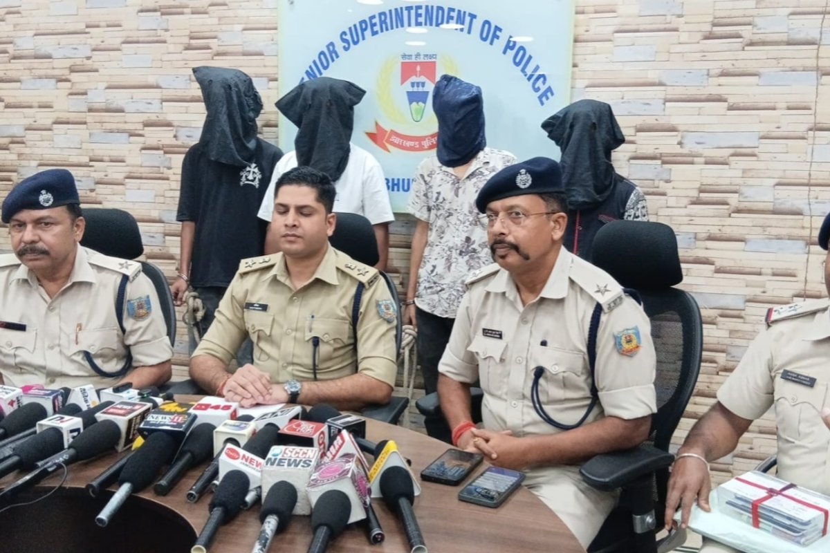 Major crackdown by Jamshedpur Police against illegal lottery and gambling; four arrested.