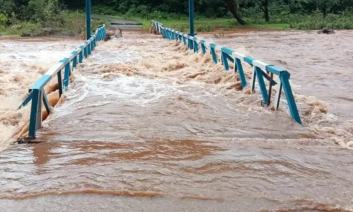 rain-strong-winds-wreak-havoc-saranda