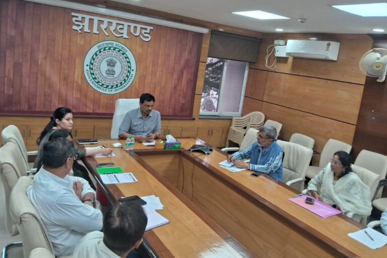 जिला अस्पताल से सीएचसी स्तर तक पदों की होगी रिस्ट्रक्चरिंग, सिविल सर्जनों को 10 दिनों में प्रस्ताव देने का निर्देश
