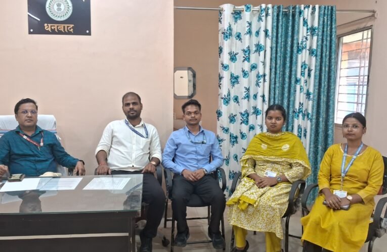 raid-against-adulterated-cheese-dhanbad-gautam