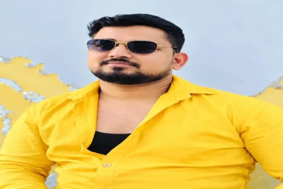 controversy-parking-road-youth-injured-knife