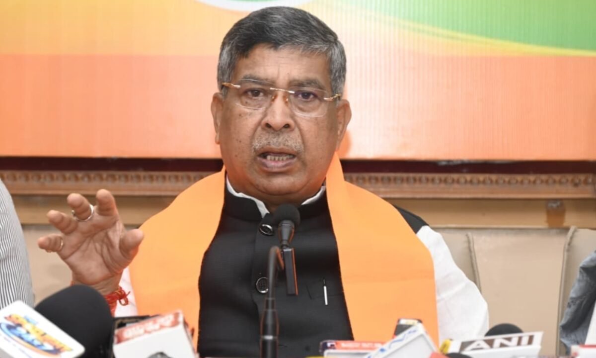 aditya-sahu-hits-back-congress-its