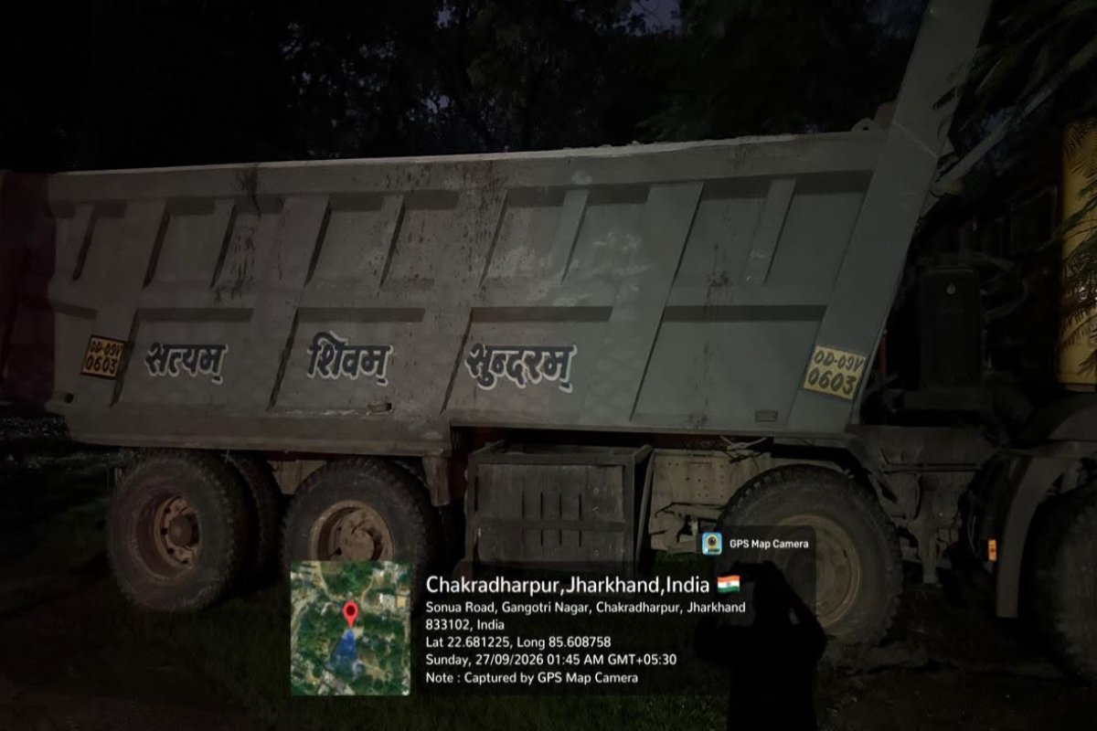 action-against-illegal-mineral-transportation-chakradharpur