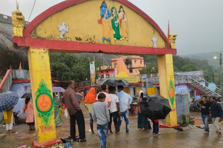 विश्व पर्यटन दिवस पर सिमडेगा के प्रमुख पर्यटन स्थल को नई पहचान की दरकार, आस्था, प्रकृति और विरासत का संगम रामरेखा धाम