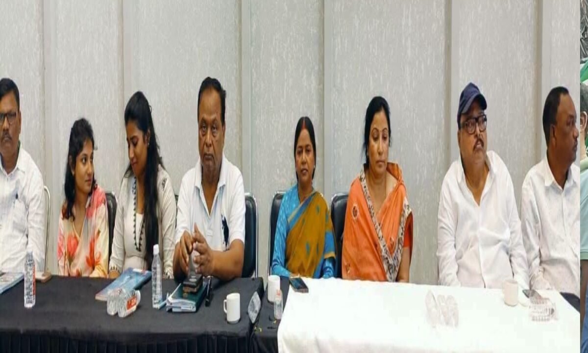 giridih-election-shweta-sharma-seeks-support