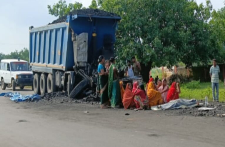 हाइवा ने खड़े ब्रेकडाउन ट्रेलर में मारी जोरदार टक्कर, चालक की मौत