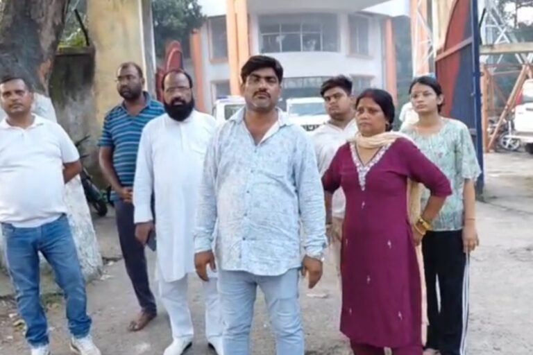 जमीन घोटाले में 42.80 लाख की ठगी का आरोप, सरायढेला पुलिस ने एक आरोपी को दबोचा