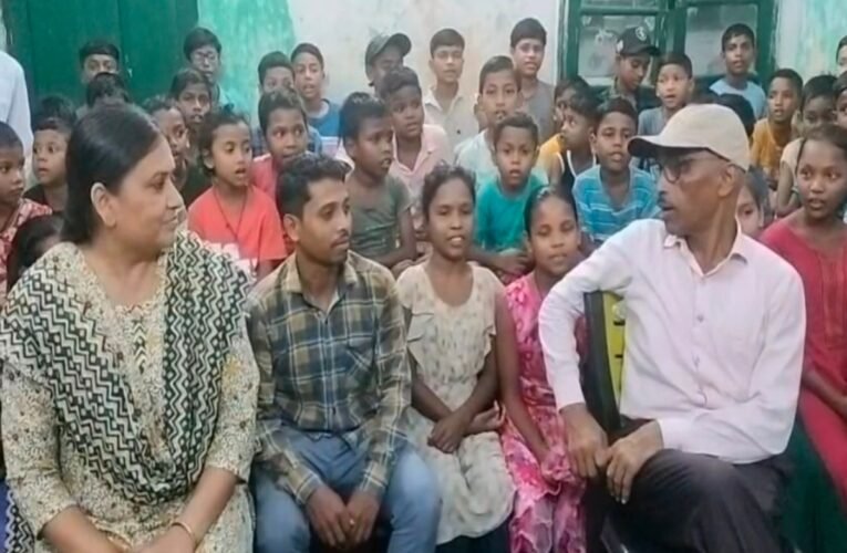 gun-replacement-book-100-children-naxal
