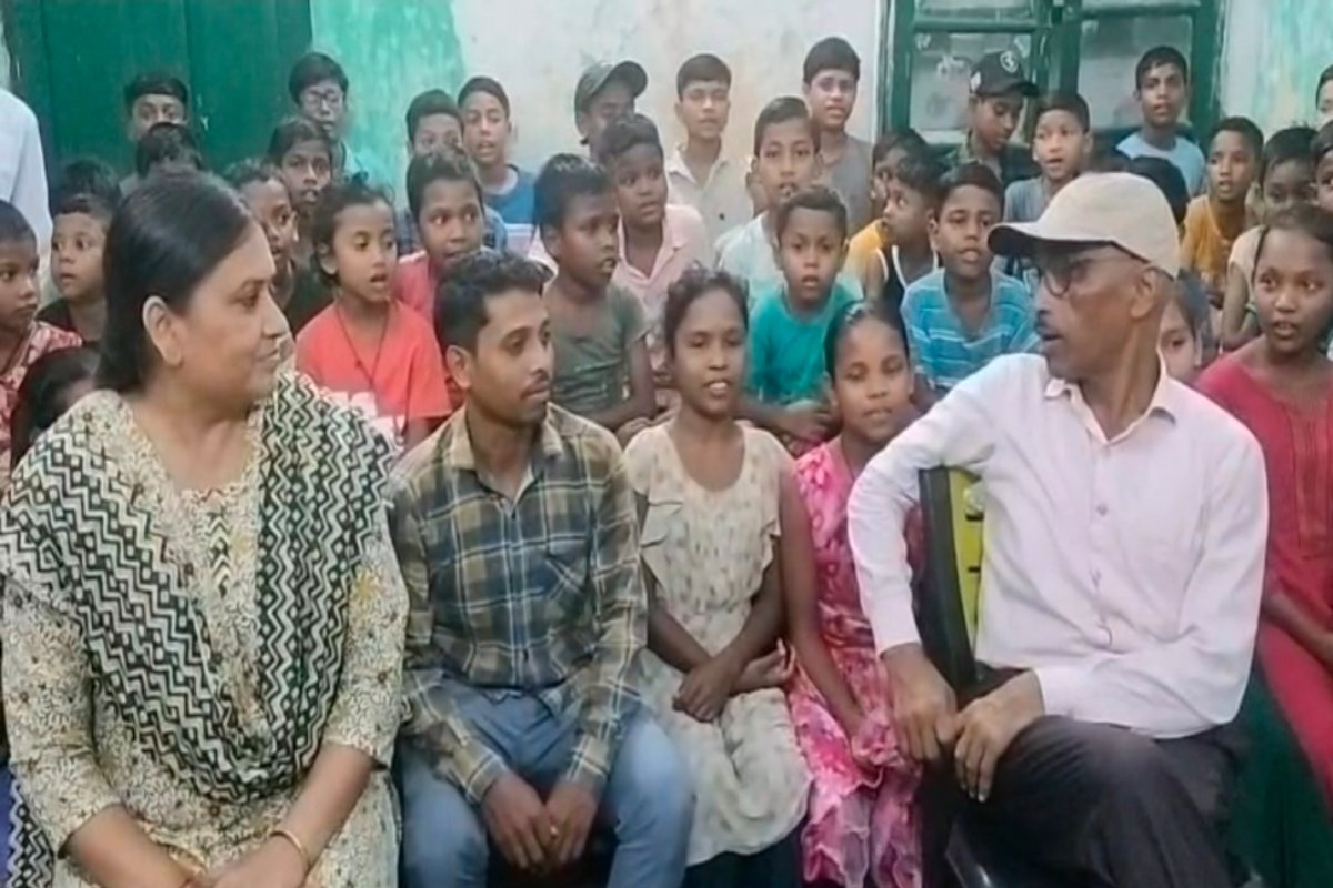 gun-replacement-book-100-children-naxal