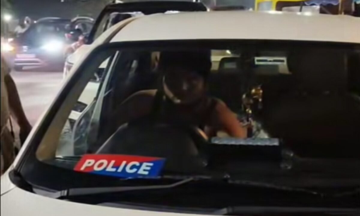 police-written-private-car-will-move