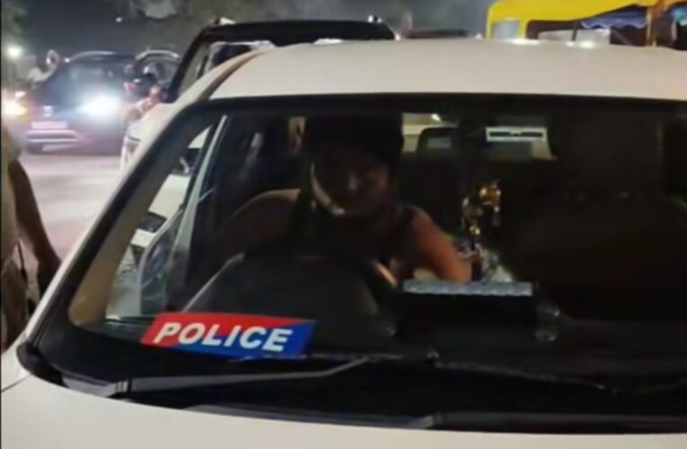 निजी कार पर ‘पुलिस’ लिखकर घूमना पड़ेगा भारी, जमशेदपुर में ट्रैफिक पुलिस का अभियान तेज