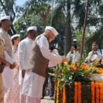 tributes-paid-bapu-vatika-gandhi-jayanti