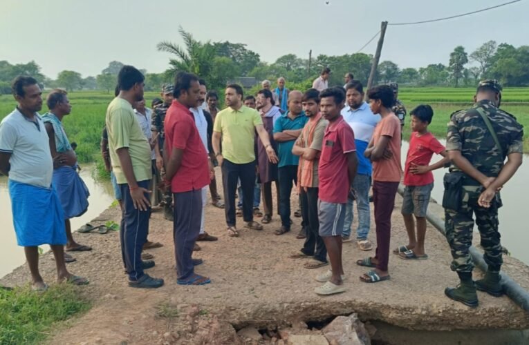 kunal-shadangi-inspects-dilapidated-road-nayagram