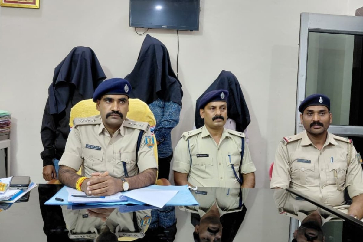illegal-liquor-sale-disclosed-namkum-7944