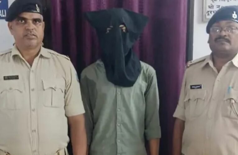 mobile-snatching-dimna-road-exposed-one