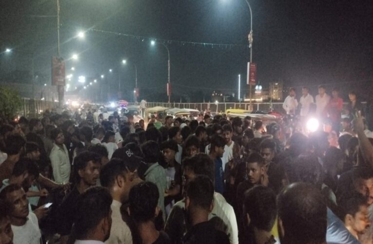 जमशेदपुर : मानगो नदी में 9 साल की पूनम लापता, तलाश में जुटे परिजनों और स्थानीय लोगों का फूटा गुस्सा