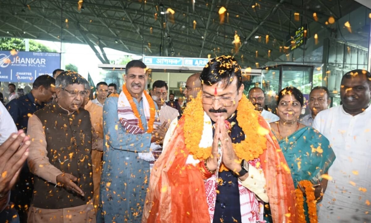 grand-welcome-ranchi-new-state-charge