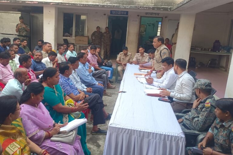 दुर्गा पूजा को लेकर प्रशासन अलर्ट, पंडालों में CCTV और तय रूट से होगा विसर्जन